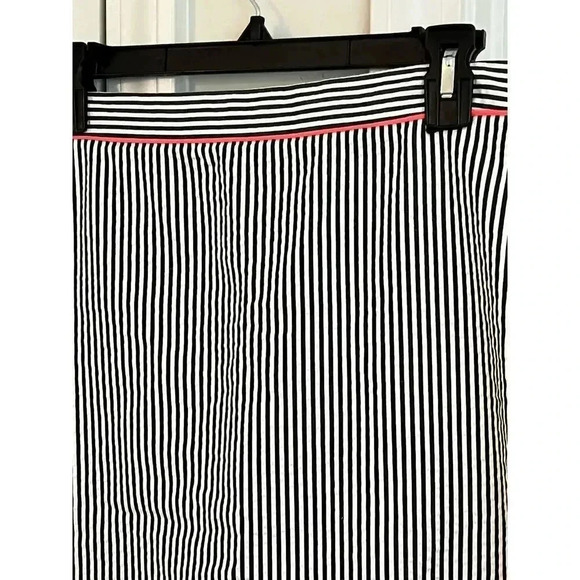 J CREW  NO 2 PENCIL SKIRT seersucker striped with neon edge size 0 - Picture 2 of 7
